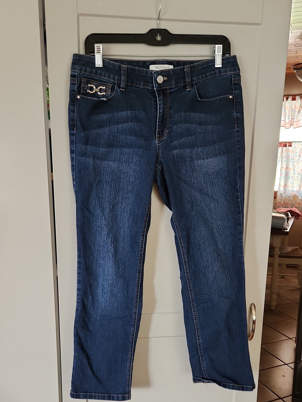 White House Black Market Blanc Jeans